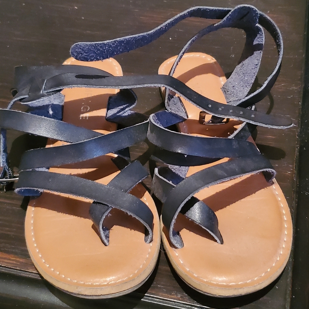 Women's black sandles